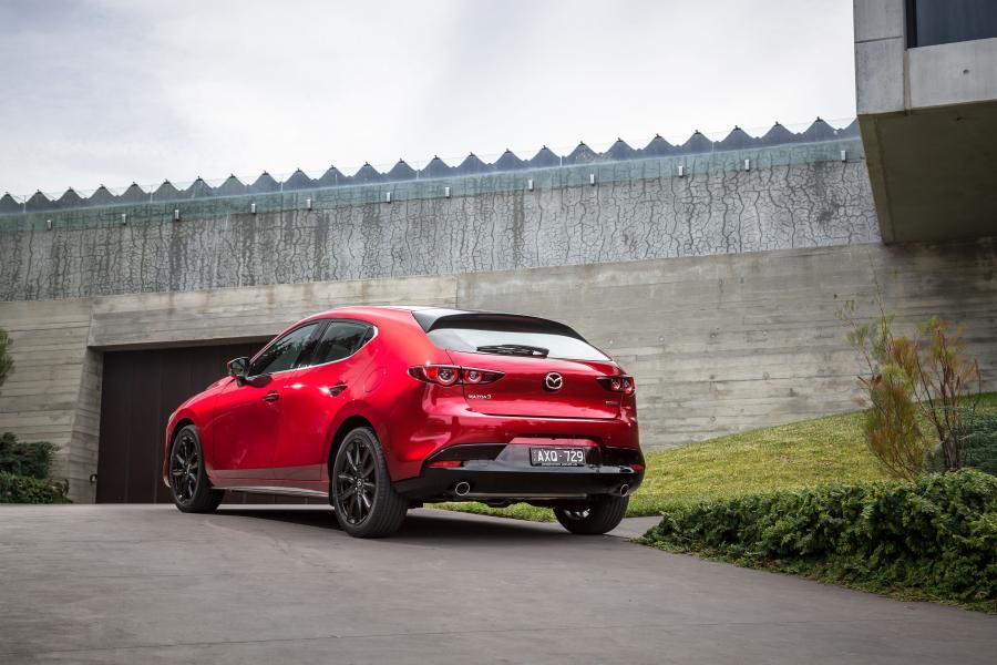  Mazda3 Hatchback 2019 года  (AU) (фото 30 из 46)